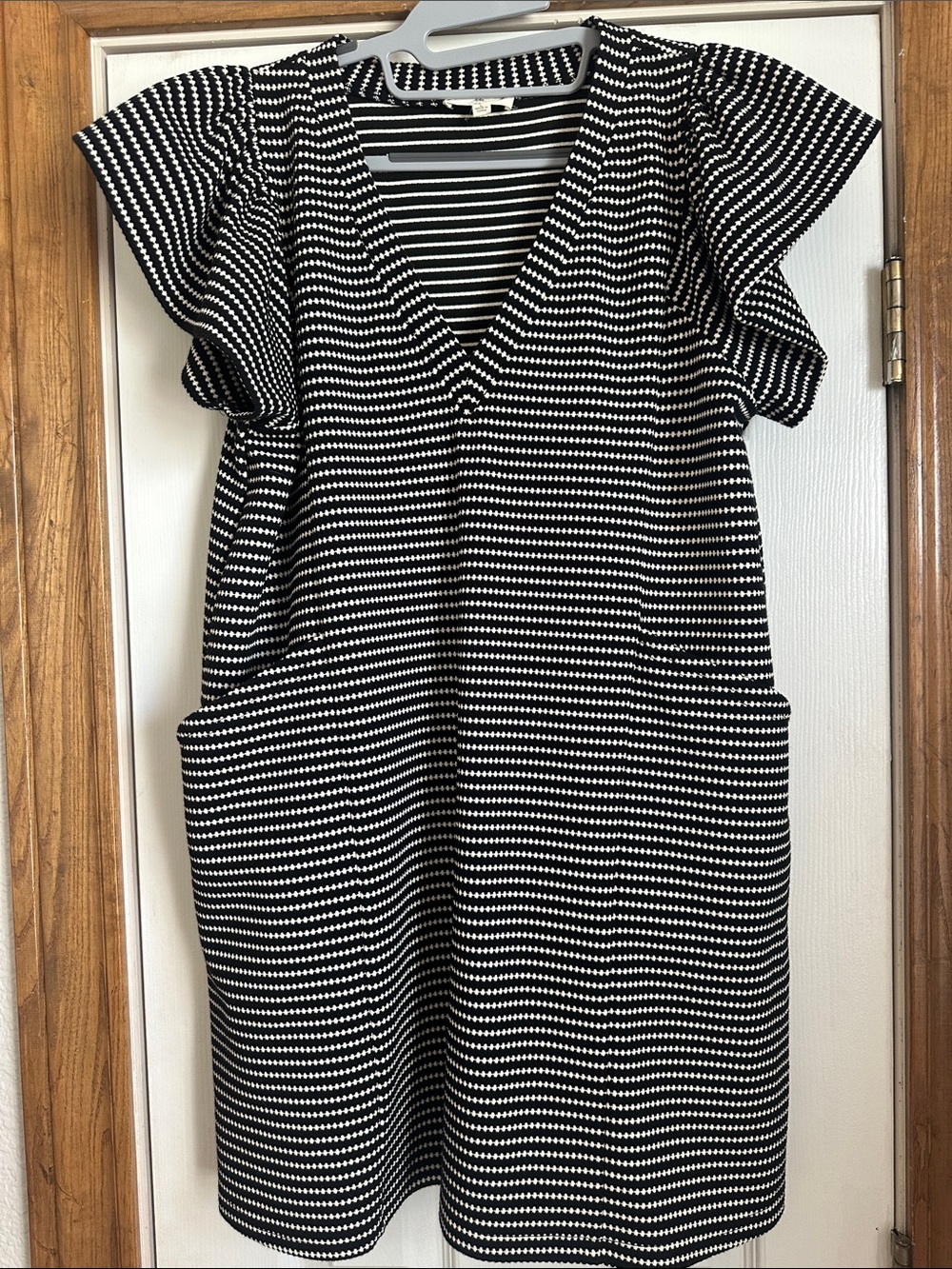 entro Black and White Striped V-Neck Midi Dress